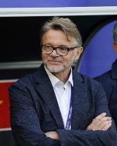 开云网址-70岁特鲁西埃：如果有俱乐部邀请我，我或许可以坚持五到十年