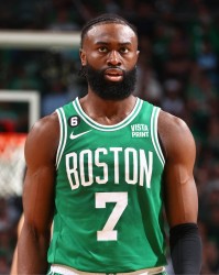 谁是球队领袖？布朗：我更多发声，而塔图姆则用行动树立榜样