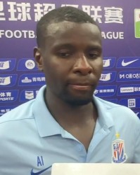 APP下载-阿马杜：我刚复出斯卢茨基就让我首发，我不同意导致关系恶化