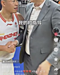 Kaiyun sport-贺希宁晒广东球员表达爱意！处在合同年，球迷：来宏远吧